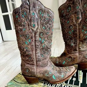 Corral cowboy boots